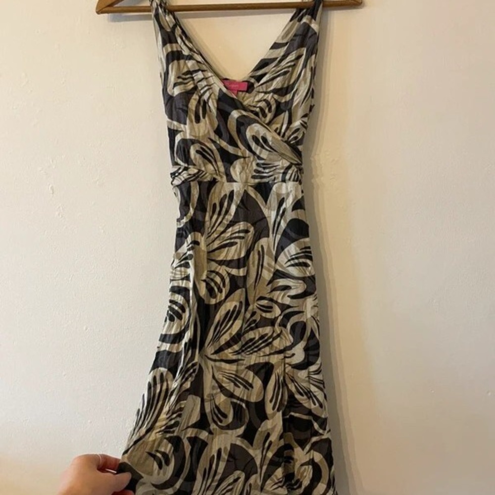 Forever 21 Black and Cream Floral Midi Dress